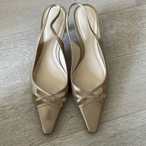 Ann Taylor patent gold kitten heels - size 7